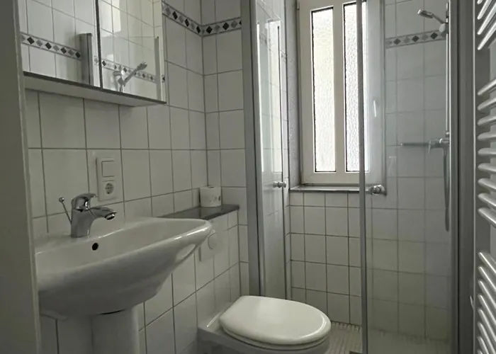 Lägenhet Frisch Renoviert - Ruhig Aber Dennoch Sehr Zentral Gelegen